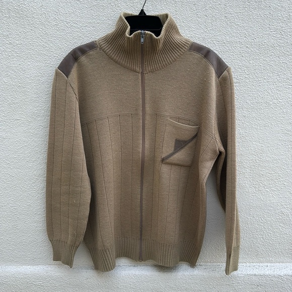 Vintage Italian cardigan by creazioni antonella. Size 5 or medium.